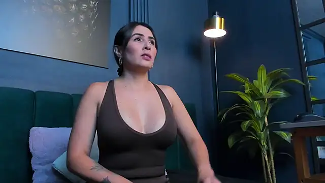 scarlet edwars online show from October 15, 7:22 pm