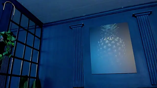 scarlet edwars online show from October 19, 12:19 pm