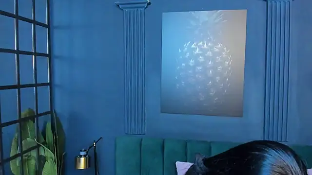 scarlet edwars online show from October 17, 7:15 pm