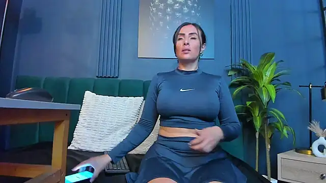 Snapshot of scarlet_edwars chatting on March 4, 6:26 pm scarlet edwars online show from March 4, 6:26 pm