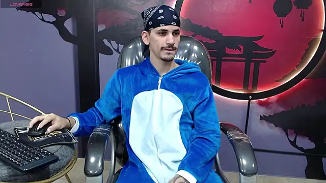 Dirty Kingg online show from October 27, 8:10 pm