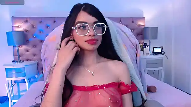 Snapshot of Emerald_gh chatting on September 12, 10:53 pm Emerald gh online show from September 12, 10:53 pm
