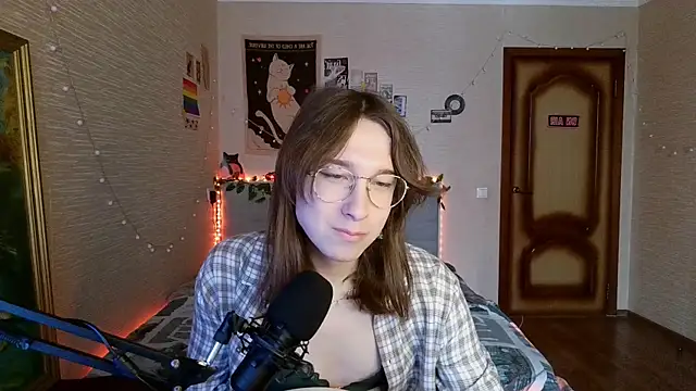 Snapshot of tangerine4dreams chatting on February 27, 8:02 am tangerine4dreams online show from February 27, 8:02 am