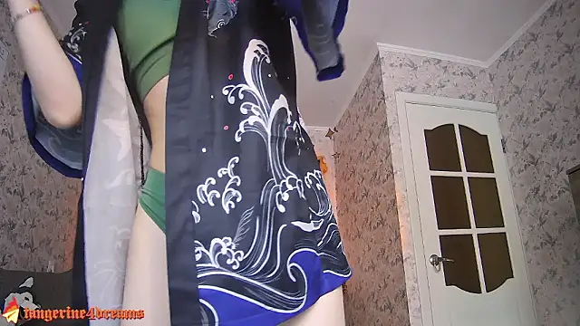 Snapshot of tangerine4dreams chatting on February 2, 10:03 am tangerine4dreams online show from February 2, 10:03 am