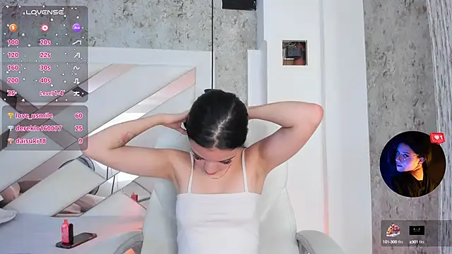 Giselle Lauren online show from March 6, 10:47 pm