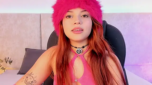 Snapshot of Giselle_Lauren chatting on June 20, 9:42 pm Giselle Lauren online show from June 20, 9:42 pm
