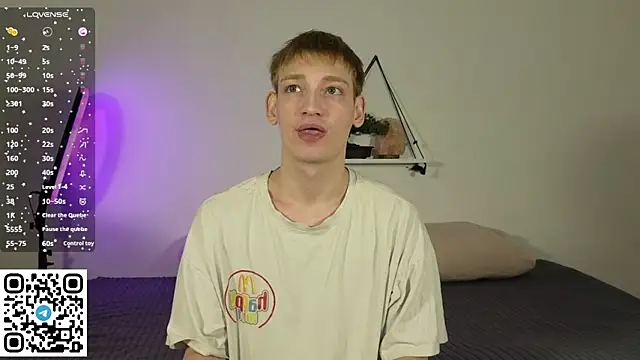 Julian wins online show from February 14, 12:55 am