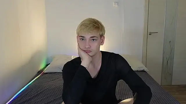 Julian wins online show from April 22, 11:55 pm