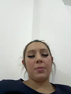 hotamanda01 online show from June 5, 7:19 pm