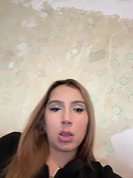 hotamanda01 online show from April 9, 10:49 pm