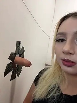 hotamanda01 online show from January 15, 7:50 pm