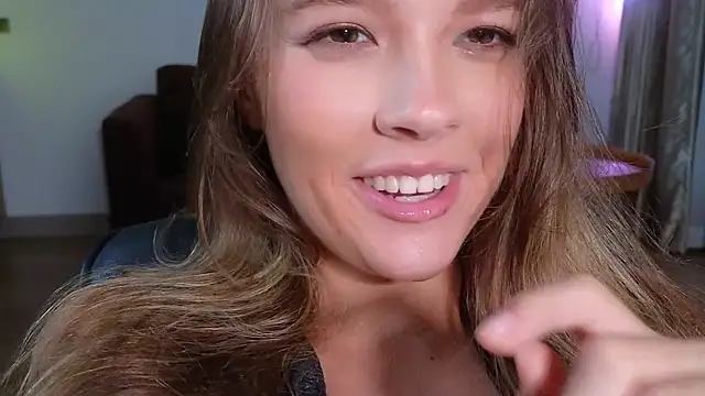 Snapshot of DemiDee chatting on October 10, 4:52 pm DemiDee online show from October 10, 4:52 pm