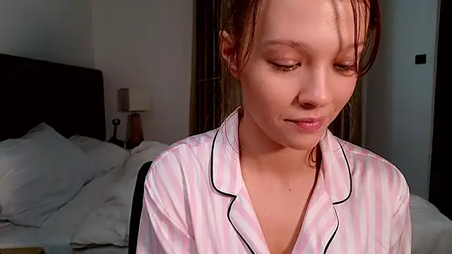 Snapshot of DemiDee chatting on October 29, 10:03 am DemiDee online show from October 29, 10:03 am