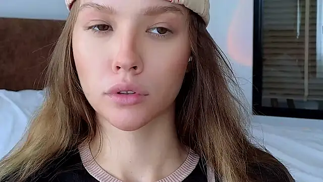 Snapshot of DemiDee chatting on October 27, 6:58 am DemiDee online show from October 27, 6:58 am