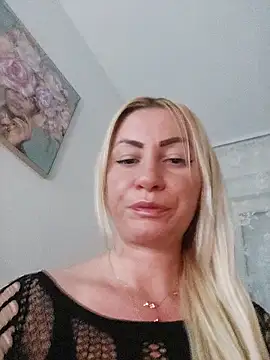visnjica online show from May 3, 9:18 pm
