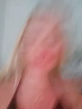 visnjica online show from March 5, 5:09 pm