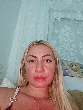 visnjica online show from March 13, 5:18 pm