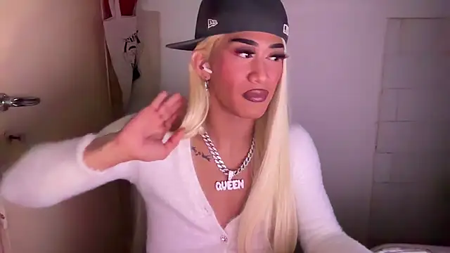 Ladyosa99 online show from February 6, 1:38 am