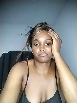 moree Queen online show from February 16, 10:00 pm