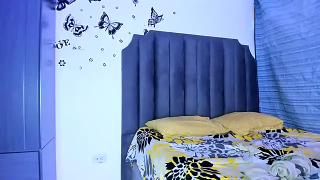 moree Queen online show from November 13, 12:09 pm