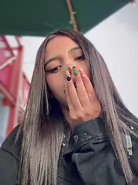 Laura-Khalifa online show from March 16, 10:53 pm