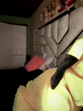 Laura-Khalifa online show from September 15, 5:52 am