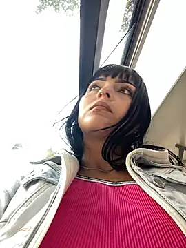 Snapshot of Dulce__Boyd chatting on February 26, 1:43 pm Dulce Boyd online show from February 26, 1:43 pm