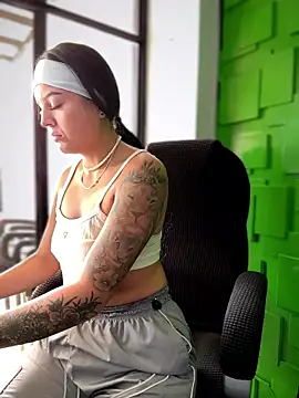 Dulce  Boyd online show from January 13, 2:10 pm