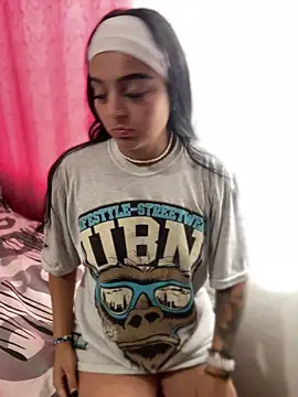 Dulce  Boyd online show from January 8, 1:28 pm