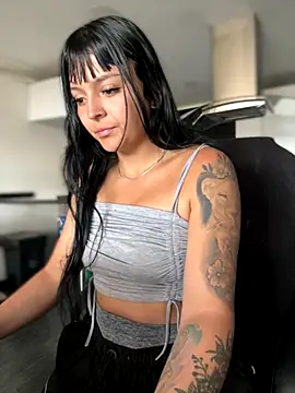 Snapshot of Dulce__Boyd chatting on October 7, 1:34 pm Dulce Boyd online show from October 7, 1:34 pm