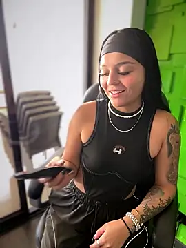 Dulce  Boyd online show from January 9, 2:24 pm