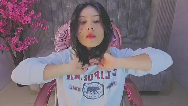 salome stockman s online show from February 2, 12:48 pm