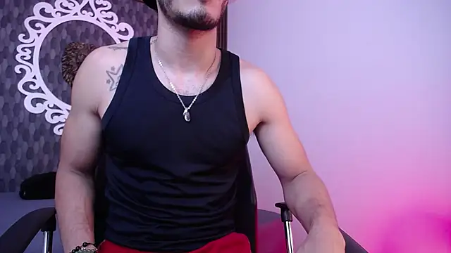 Snapshot of happy_hot7 chatting on June 4, 12:21 pm happy hot7 online show from June 4, 12:21 pm