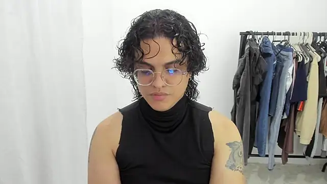 Diane blossom online show from April 7, 11:50 pm