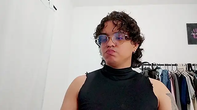 Diane blossom online show from March 4, 11:56 pm