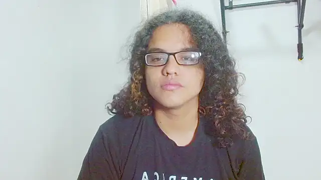 Snapshot of Diane_blossom chatting on March 10, 11:55 am Diane blossom online show from March 10, 11:55 am