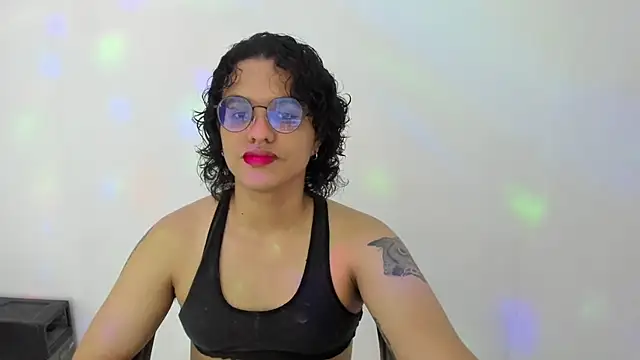 Snapshot of Diane_blossom chatting on November 3, 5:49 pm Diane blossom online show from November 3, 5:49 pm