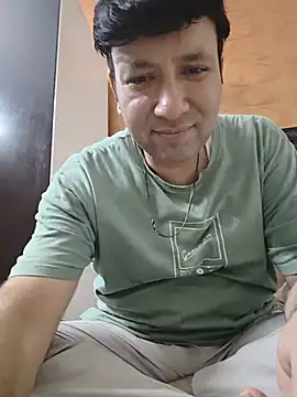 innocentboy1987 online show from July 22, 4:31 pm
