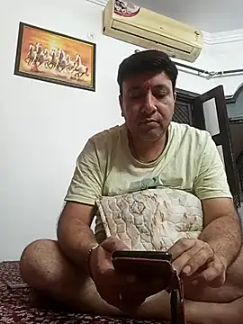 innocentboy1987 online show from September 23, 6:53 am