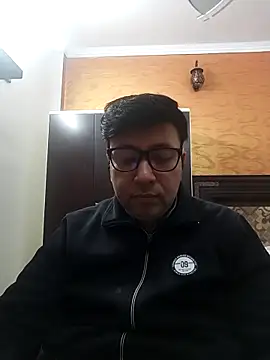 innocentboy1987 online show from November 21, 9:41 am