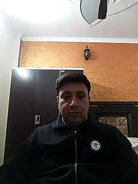 innocentboy1987 online show from November 17, 9:02 am