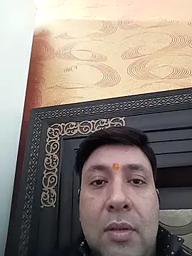 innocentboy1987 online show from November 18, 6:39 am