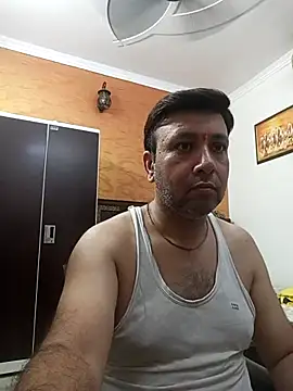 innocentboy1987 online show from September 27, 7:25 am