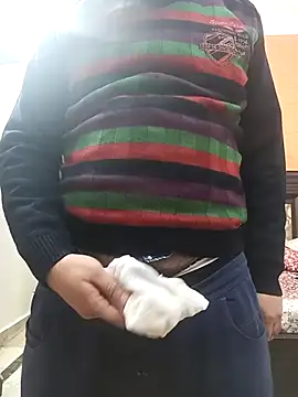 innocentboy1987 online show from November 28, 5:07 am