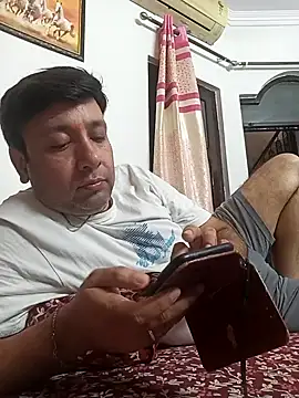 innocentboy1987 online show from September 26, 9:27 am