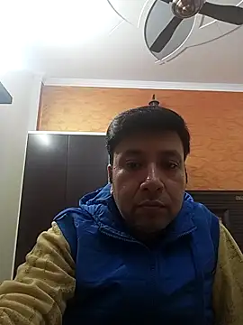 innocentboy1987 online show from November 27, 6:03 am