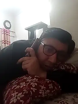 innocentboy1987 online show from February 27, 6:46 am