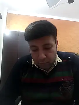 innocentboy1987 online show from December 3, 9:53 am