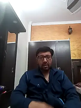 innocentboy1987 online show from February 25, 6:36 am