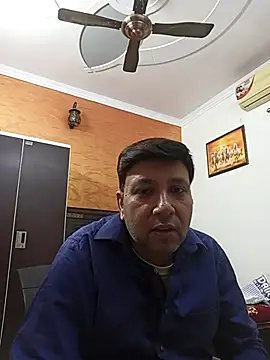 innocentboy1987 online show from November 7, 8:08 am